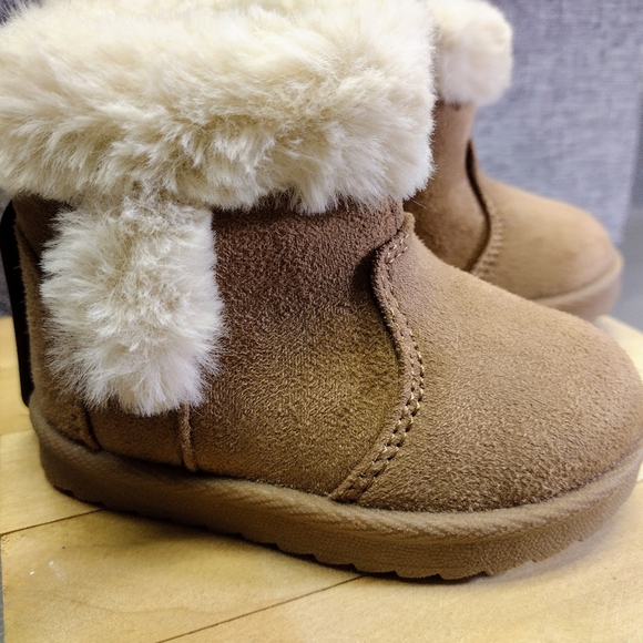 Wonder Nation Baby Girl Faux Fur/Faux Suede Faux Shearling Toddler Boots Size 3 - Picture 1 of 14
